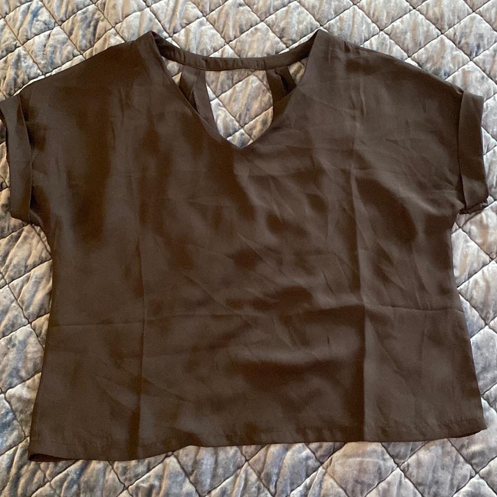 Women’s black top